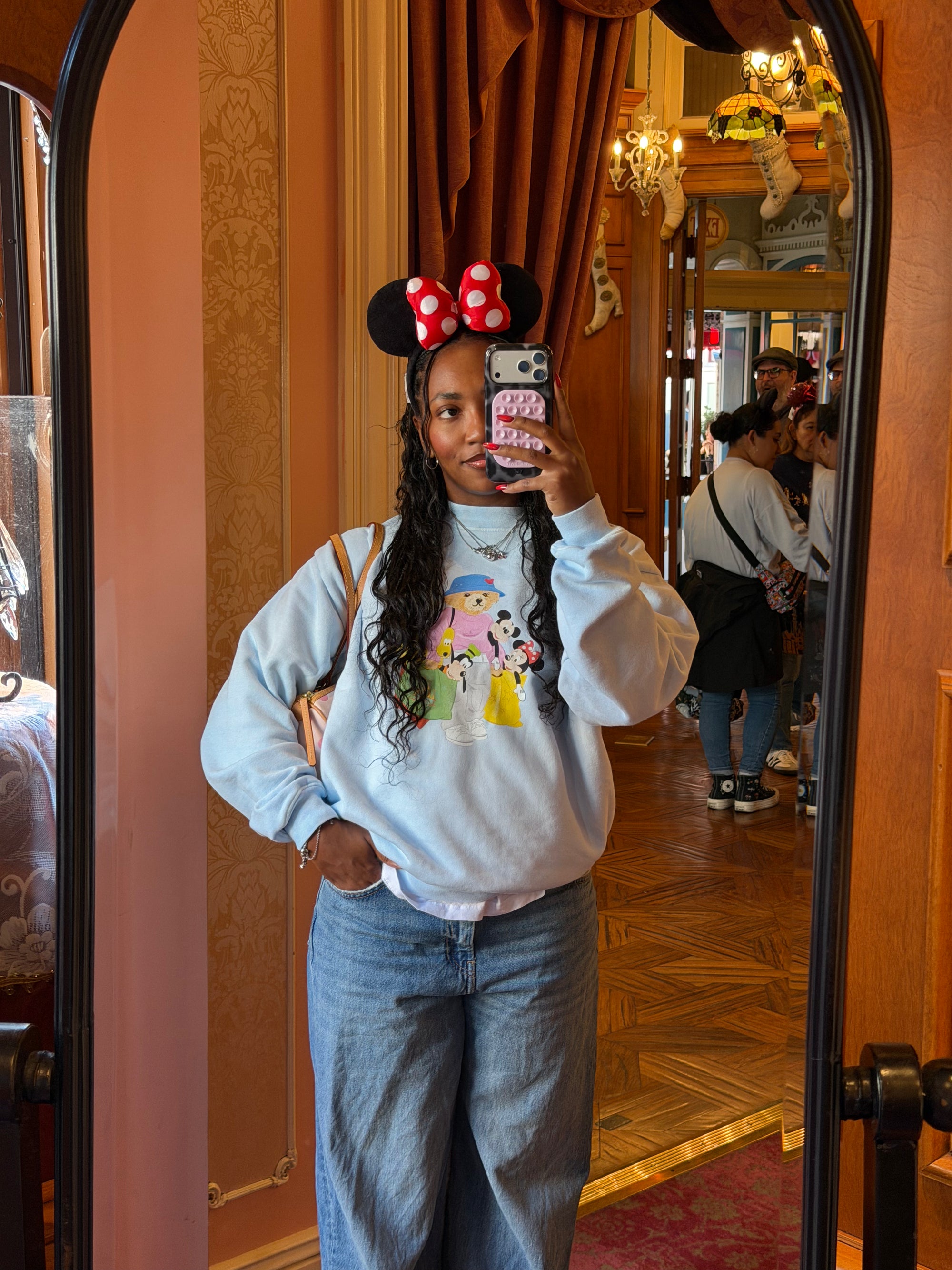 "Britney Bear"- Crewneck (PRE-ORDER)